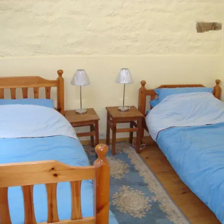 The Owl Barn Bed & Breakfast Saint-Martin-des-Besaces