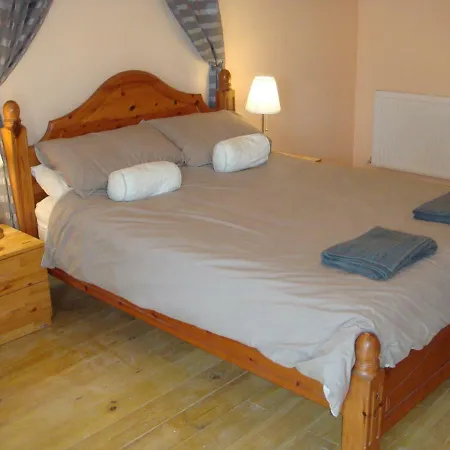 Bed & Breakfast The Owl Barn Saint-Martin-des-Besaces